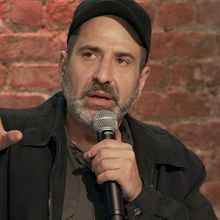 Comedian Dave Attell Comes To The Den Theatre In September 2024