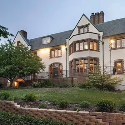 FEFU AND HER FRIENDS: Immersive Theater Experience Will Be Performed Minneapolis Mansion