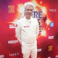 David Byrne To Present AMAZING HUMANS DOING AMAZING THINGS! Variety Show At NYC Town
