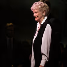 您现在可以观看在伦敦Old Vic现场拍摄的ELAINE STRITCH: AT LIBERTY Photo
