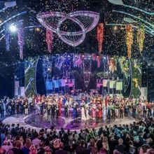 FALLING | IN LOVE Celebrates Its World Premiere at the Friedrichstadt-Palast Berlin