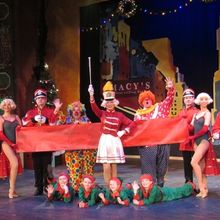 Photos: MIRACLE ON 34TH STREET: THE MUSICAL At Circa '21 Dinner Playhouse