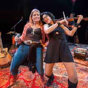 Nancy Atlas Brings the Fireside Sessions Back to Bay Street Theater