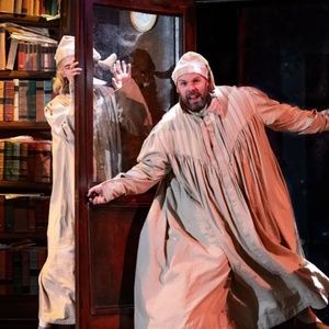 Review Roundup: CHRISTMAS CAROL GOES WRONG Opens At The Apollo Theatre