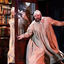 Review Roundup: CHRISTMAS CAROL GOES WRONG Opens At The Apollo Theatre