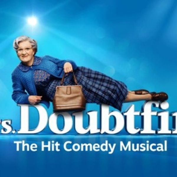 Full Cast Set For MRS DOUBTFIRE UK and Ireland Tour Photo