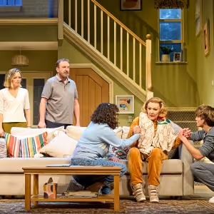Review: THE UNFRIEND, Wyndham's Theatre