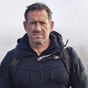 Jason Fox Extends EMBRACE THE CHAOS Tour Into 2027