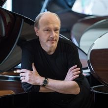 Los Angeles Chamber Orchestra Features Celebrated Pianist Marc-André Hamelin On All-