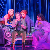 Photos: First Look at the DEATH BECOMES HER North American Tour