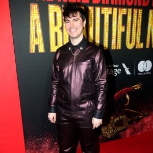 A BEAUTIFUL NOISE Associate Director Austin Regan Steps Into the Show Amid Cast…