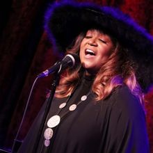 Photos: Wendy Moten Returns To The Birdland Stage