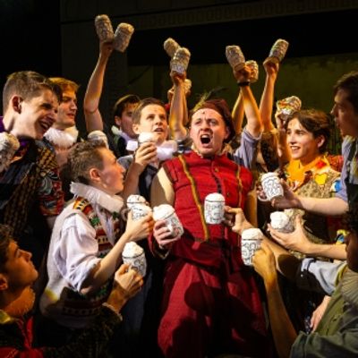 Photos: First Look at KISS ME, KATE at the Curve Theatre, Leicester