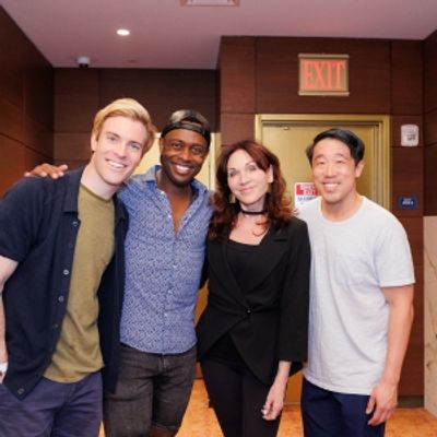 Photos: Marilu Henner &amp; Joe Montana Visit THE HEART OF ROCK AND ROLL