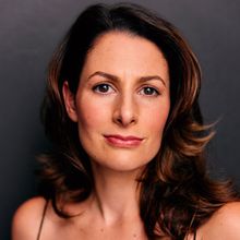 Rachel Zatcoff Joins MOMS' NIGHT OUT at The Green Room 42