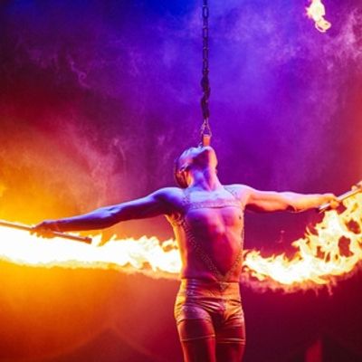 LA RONDE Returns To The Grand Electric This Month