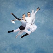 Xenia Aidonopoulou Will Perform the World Premiere of SKYDIVER at This Year's Dance U