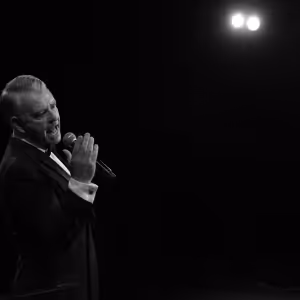 Richard Shelton Brings SINATRA: RAW to the UK in October
