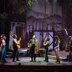 Photos: ROMEO AND JULIET at Milwaukee Repertory Theater