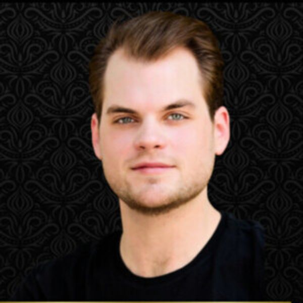 Interview: Seth Daniel Cunningham of DRUNK DRACULA at DRUNK SHAKESPEARE SOCIETY Photo
