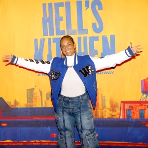 Photos: Alicia Keys & HELLS KITCHEN Company Get Ready for Broadway