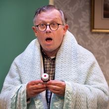 Photos: CASH ON DELIVERY at The Mill at Sonning