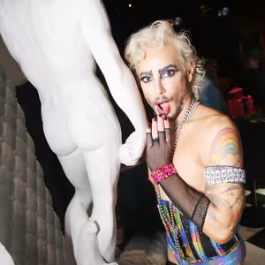 Exclusive Photos: Backstage with Frankie Grande at THE ROCKY HORROR SHOW at Bucks…