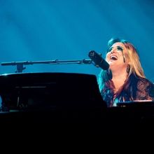 Sarah McCoy Comes to Allied Music Centre Theatre
