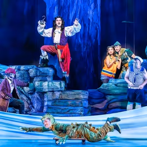 Photos: Cathy Rigby Stars in PETER PAN GOES WRONG at La Mirada Theatre