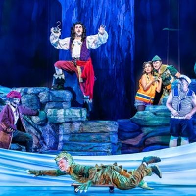 Photos: Cathy Rigby Stars in PETER PAN GOES WRONG at La Mirada Theatre