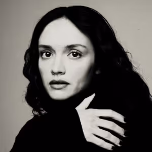 Joe Lycett and Olivia Cooke Join WHITE RABBIT RED RABBIT Video