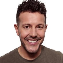 Lee Latchford-Evans Joins Select Performances of the UK Tour of & JULIET