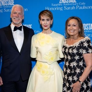Photos: Stars Walk the Red Carpet for Second Stage's Sapphire Anniversary Gala Honoring Sarah Paulson