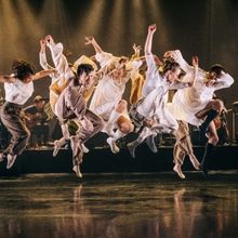 Scottish Dance Theatre's Double-Bill THE FLOCK & MOVING CLOUD Tours Venues Across the