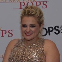 Interview: Ali Stroker Shares a Sneak Peek Into Houston Symphony's 21ST CENTURY BROAD