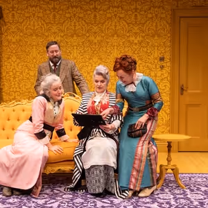 Photos: WHEN WE ARE MARRIED at Donmar Warehouse First Look