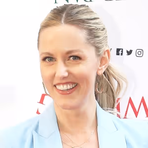 Julia Knitel, Taylor Iman Jones & More Join Taylor Louderman's 'Write Out Loud'…