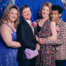 Photos: KIMBERLY AKIMBO Company Poses at 1999 New Jersey Prom Party