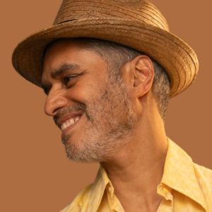 BUENA VISTA SOCIAL CLUB Martín Solá Brings BOLEROS TO BROADWAY To The Green Room 42