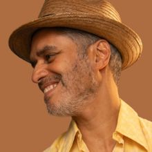 BUENA VISTA SOCIAL CLUB Martín Solá Brings BOLEROS TO BROADWAY To The Green Room 42