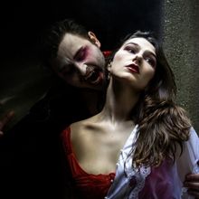 Curio Theatre Company Performs DRACULA: A COMEDY OF TERRORS Next Month