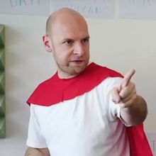 Video: Behind the Scenes of Alistair Mcdowall's CAPTAIN AMAZING At Southwark Playhous