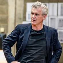 Photos: Arthur Miller's BROKEN GLASS In Rehearsal At the Young Vic