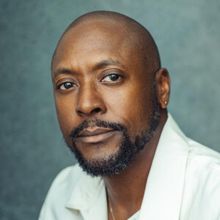 Matt Henry Will Host THE ACTORS HOUSE CHRISTMAS SONGBOOK West End Concert