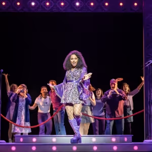 Photos: First Look at Alexandra Burke and Lee Mead in SISTER ACT