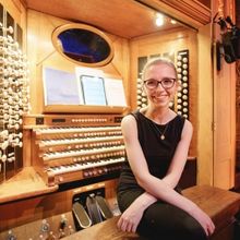 Anna Lapwood Will Premiere Max Richter Organ Commission At Royal Albert Hall Headline