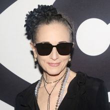 Bebe Neuwirth Joins Cast of Netflix Comedy DON'T SAY GOOD LUCK