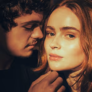 ROMEO & JULIET Starring Sadie Sink & Noah Jupe Extends