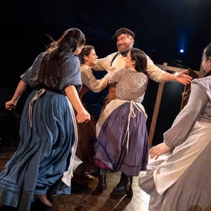 Photos: Douglas Sills and More in FIDDLER ON THE ROOF at Signature Theatre