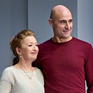 OEDIPUS Starring Mark Strong and Lesley Manville Sets Broadway Dates